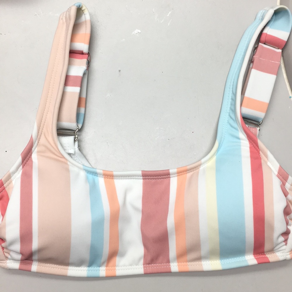 striped swimsuit//bikini